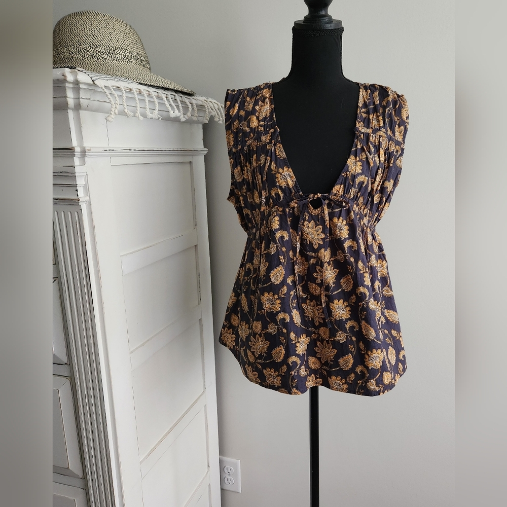 NWT MNG 100% COTTON FLORAL SLEEVELESS BLOUSE